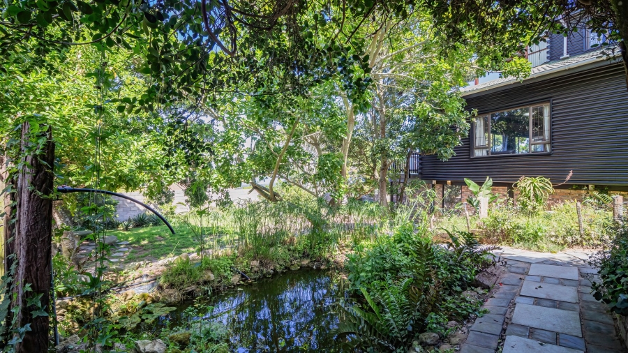 5 Bedroom Property for Sale in Lovemore Park Eastern Cape